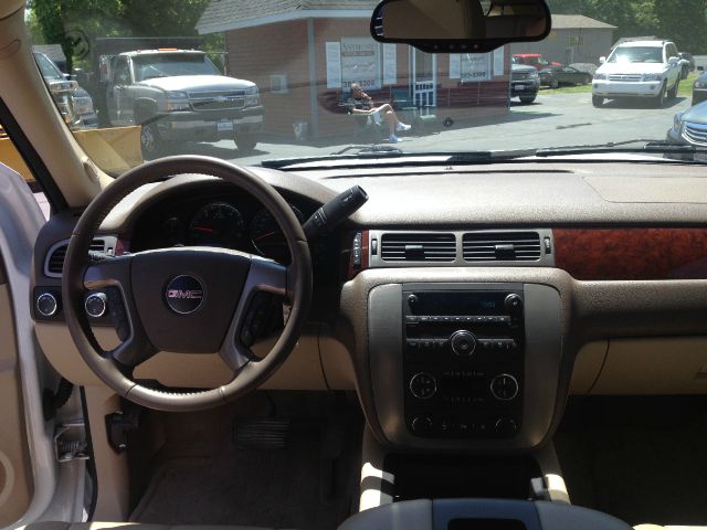 2009 GMC Yukon 4.2L LTHR Hseats XM