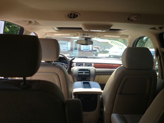 2009 GMC Yukon 4.2L LTHR Hseats XM