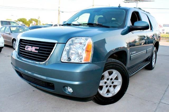 2009 GMC Yukon XJ6 Vanden Plas