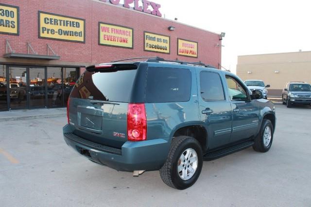 2009 GMC Yukon XJ6 Vanden Plas
