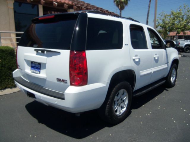 2009 GMC Yukon Wagon SE