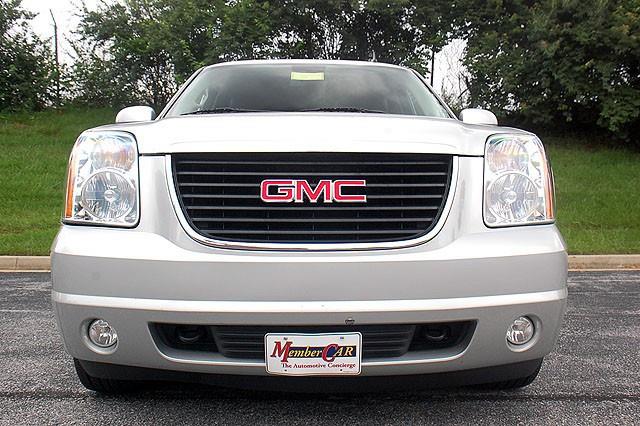 2010 GMC Yukon LX Wagon 4D