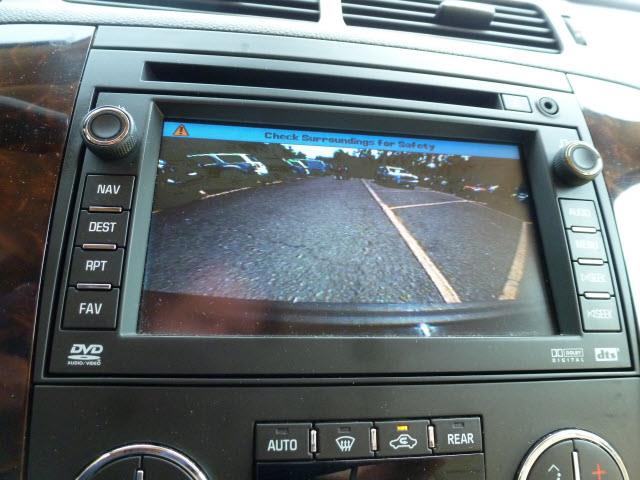 2010 GMC Yukon EX Sedan 4D