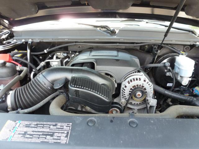 2010 GMC Yukon EX Sedan 4D