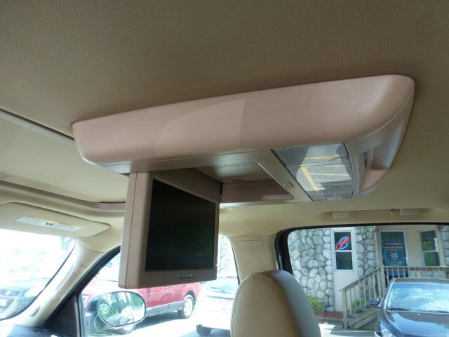 2010 GMC Yukon EX Sedan 4D