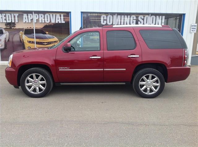 2010 GMC Yukon EX Sedan 4D