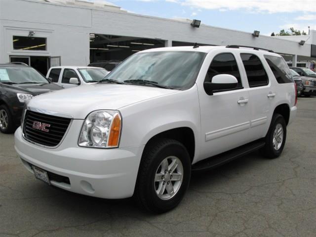 2011 GMC Yukon SE One Owner4x4