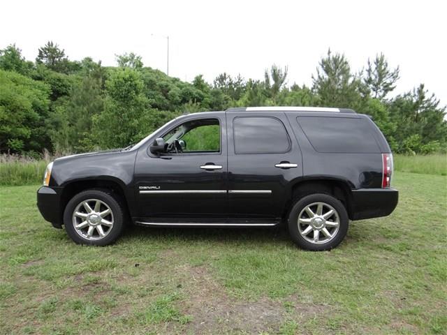 2012 GMC Yukon LS NICE