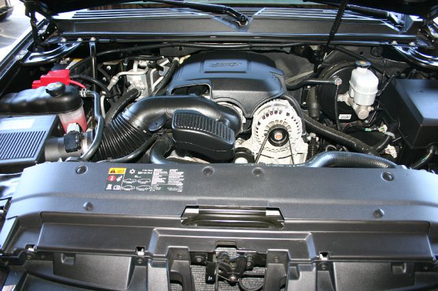 2012 GMC Yukon SE - LOW Miles