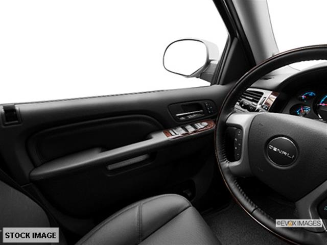 2013 GMC Yukon EX Sedan 4D