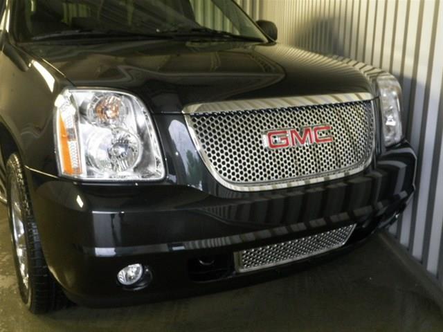 2013 GMC Yukon EX Sedan 4D