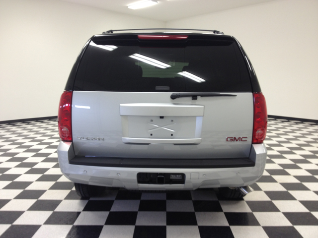 2013 GMC Yukon Super