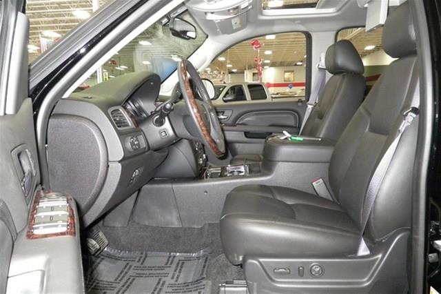 2013 GMC Yukon 2DR 3.8 GRD TOUR AT