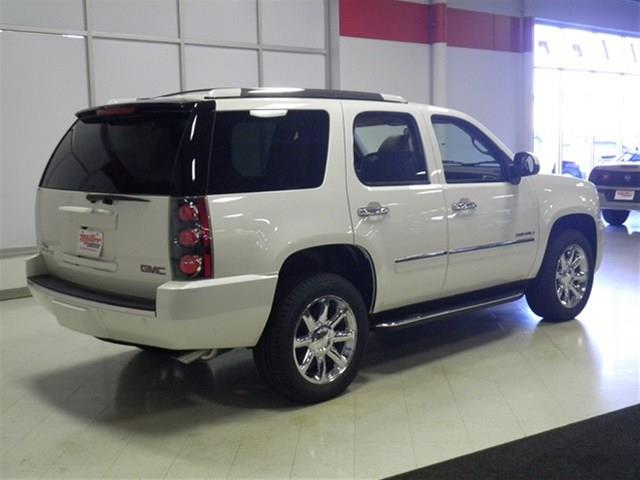 2013 GMC Yukon Touring / Signature Editi