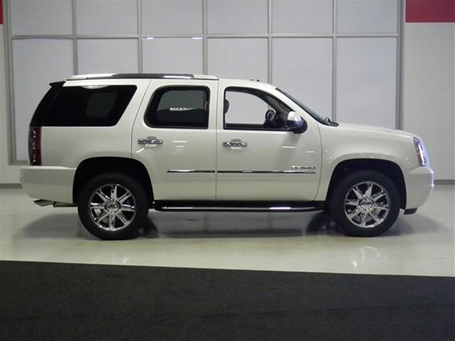 2013 GMC Yukon Touring / Signature Editi