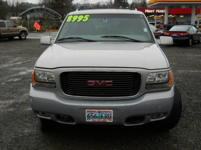 1999 GMC Yukon Denali EX Sedan 4D