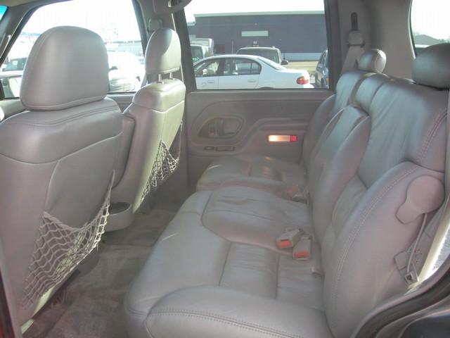 1999 GMC Yukon Denali SLT
