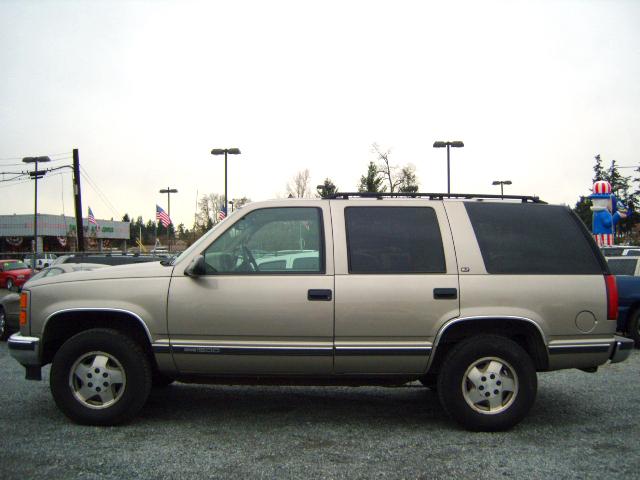 1999 GMC Yukon Denali SLT