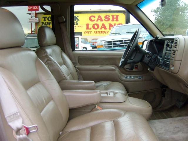 1999 GMC Yukon Denali SLT
