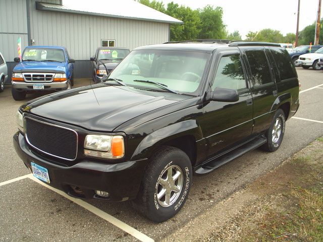 1999 GMC Yukon Denali EX Automatic W/leatherdvd RES