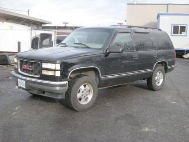 1999 GMC Yukon Denali SLT
