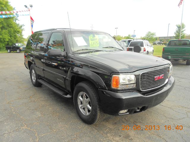 1999 GMC Yukon Denali 4x4 Crew Cab LE