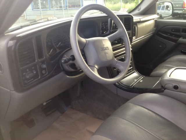 2001 GMC Yukon Denali Sport 4WD