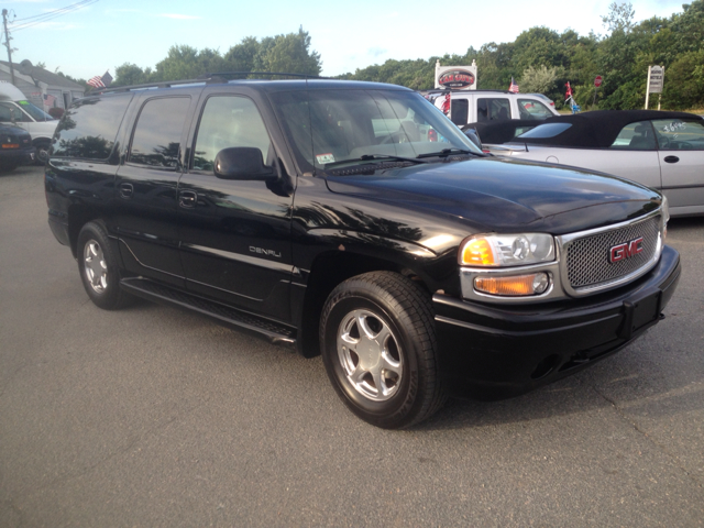 2001 GMC Yukon Denali Sport 4WD