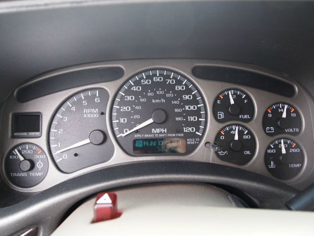 2001 GMC Yukon Denali LS 15