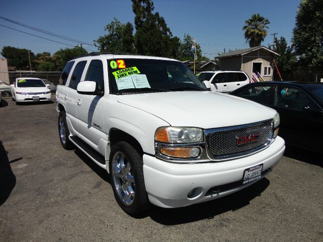 2002 GMC Yukon Denali Unknown