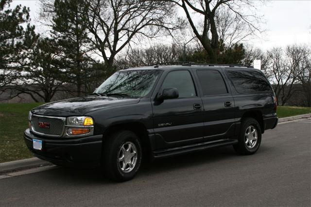 2003 GMC Yukon Denali Unknown