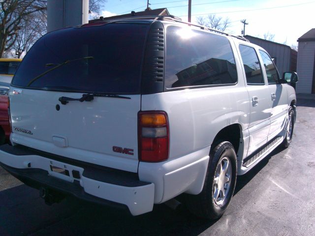 2003 GMC Yukon Denali Sport 4WD
