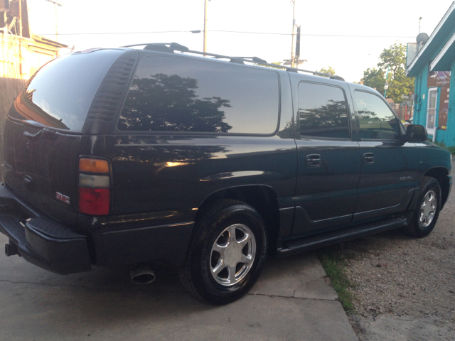 2004 GMC Yukon Denali Sport 4WD