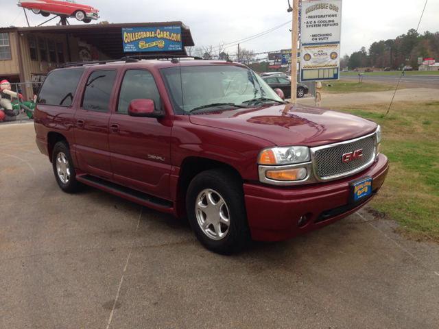2004 GMC Yukon Denali Sport 4WD