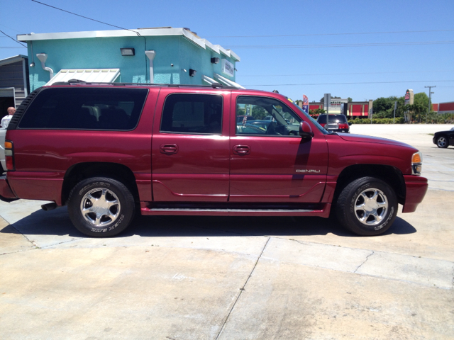2005 GMC Yukon Denali Sport 4WD