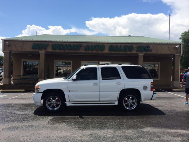 2005 GMC Yukon Denali LS NICE