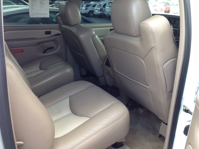 2005 GMC Yukon Denali Sport 4WD