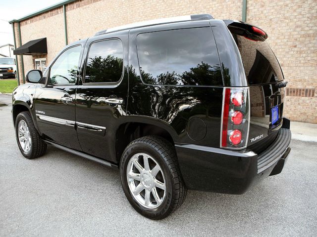 2007 GMC Yukon Denali Unknown