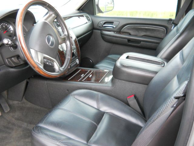 2007 GMC Yukon Denali EX - DUAL Power Doors