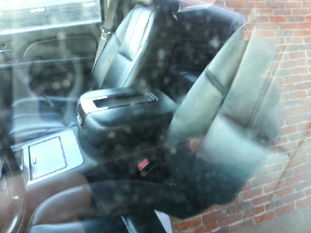 2007 GMC Yukon Denali EX - DUAL Power Doors