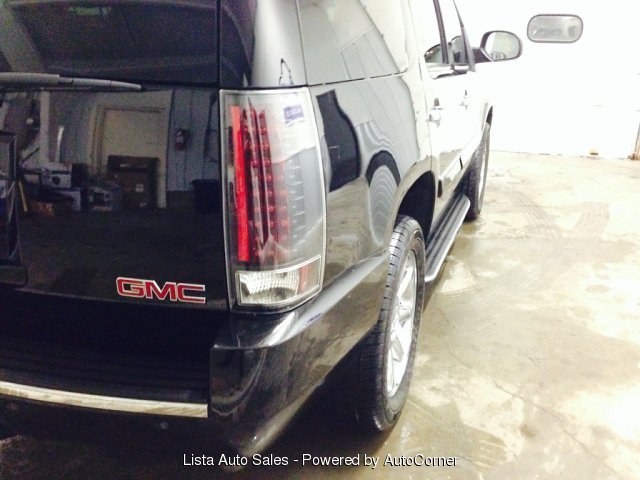 2007 GMC Yukon Denali EX - DUAL Power Doors