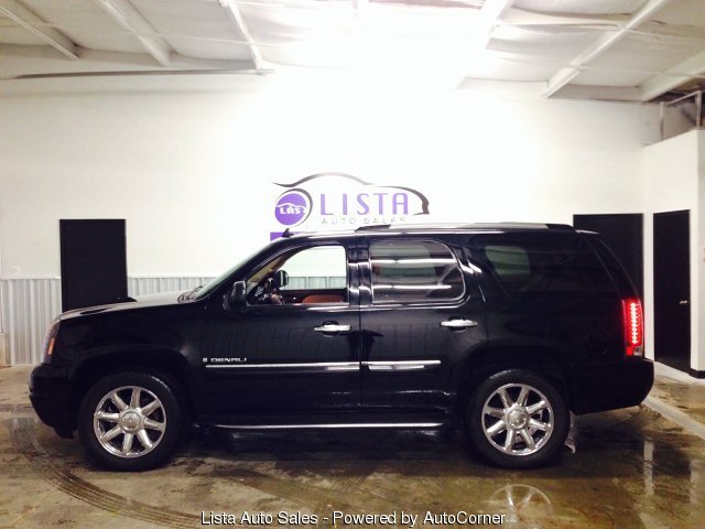 2007 GMC Yukon Denali EX - DUAL Power Doors