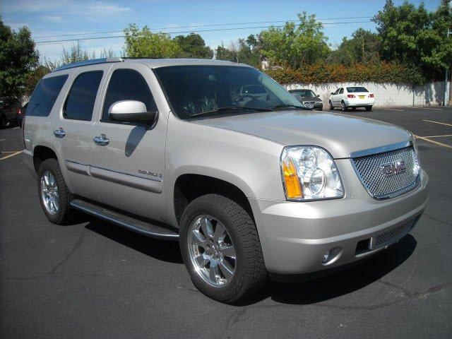 2007 GMC Yukon Denali Unknown