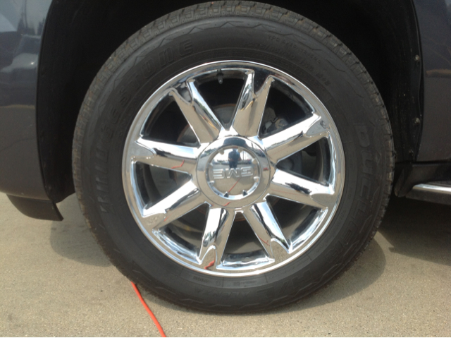 2008 GMC Yukon Denali SXT Van