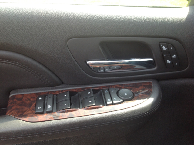 2008 GMC Yukon Denali SXT Van