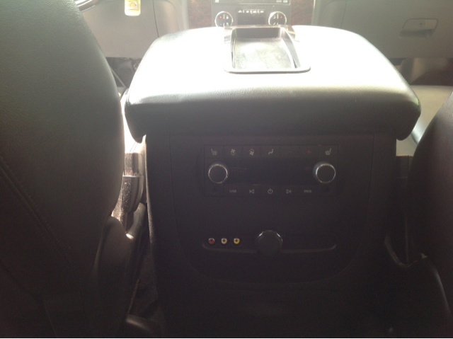 2008 GMC Yukon Denali SXT Van