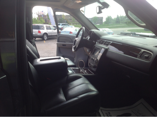2008 GMC Yukon Denali SXT Van