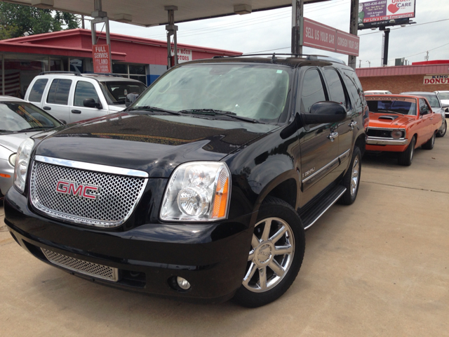 2008 GMC Yukon Denali Unknown