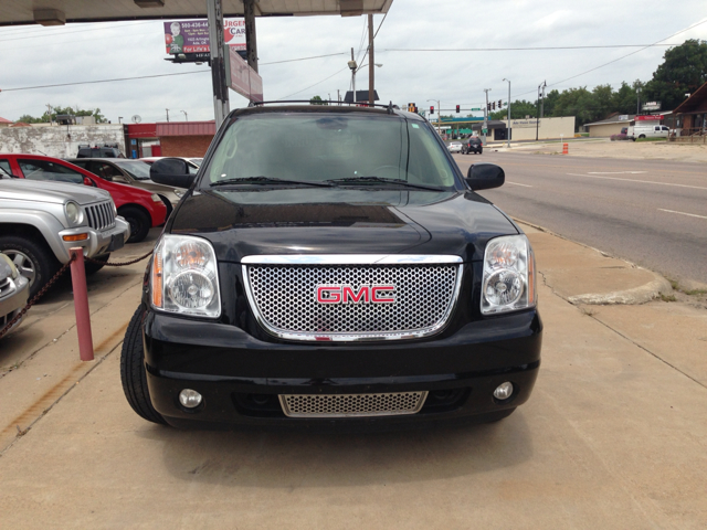 2008 GMC Yukon Denali Unknown