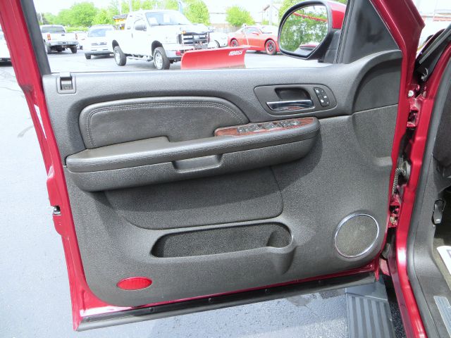 2008 GMC Yukon Denali EX - DUAL Power Doors